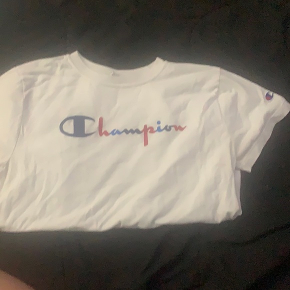 champion t - Picture 1 of 3